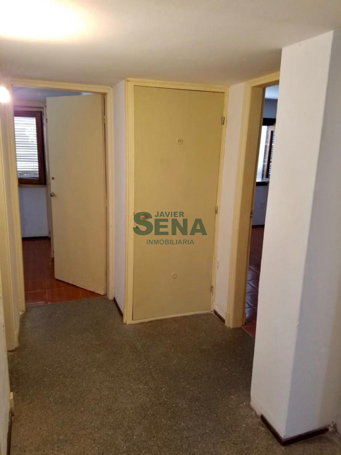 Alquiler casa en la Peninsula, 2 dormitorios, 2 baños, buen lugar. - GoPunta - Portal Inmobiliario de Punta del Este - Maldonado