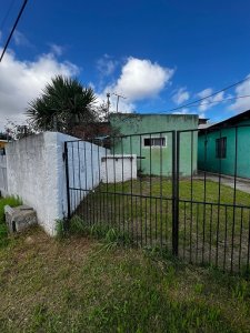 Venta de casa Maldonado mas apto, 4 dormitorios, 2 baños.