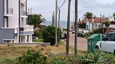 Alquiler de casa de un dormitorio, baño, cerca de la  playa en La Barra