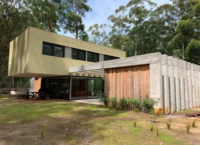 Venta de casa Design Village Solanas, de 5 dormitorios en Solanas con amenities