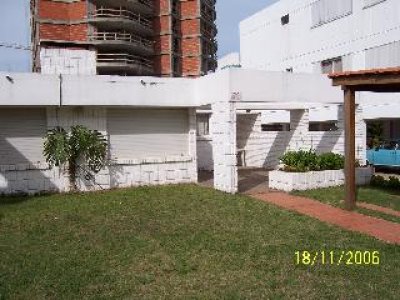 Venta y alquiler de casa en la Brava, 2 dormi, baño, a 50 mts. del Mar