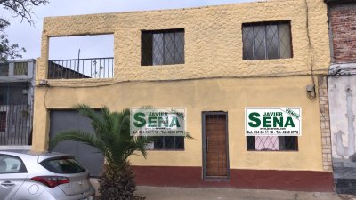 Venta de casa en la Union Montevideo, 2 dormitorios, 2 baños, lugar para vivir todo el año.