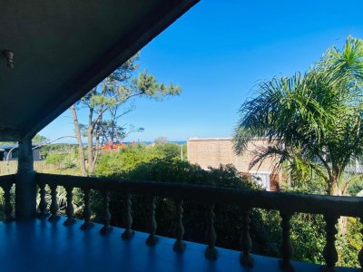 Venta y Alquiler de casa en Manantiales, 3 dormitorios, 2 baños, cerca del mar.