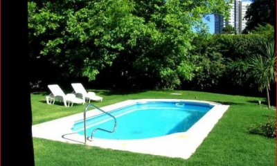 Venta de casa en Cantegril, 3 dormitorios, 2 baños, piscina, buen lugar.