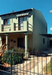 Venta de casa en Lausana, 2 dormitorios, 3 baños, buena casa vivir todo el año.