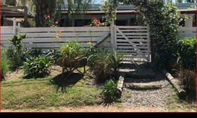 Alquiler de casa en el Tesoro, 3 dormitorios, 2 baños, lindo lugar cerca del arroyo.