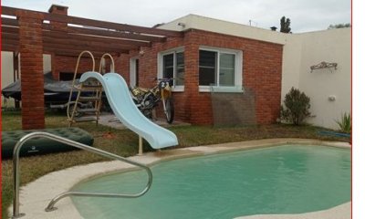 Venta y alquiler de casa en la Mansa, 1 dormitorio, 1 baños, piscina y cerca del mar.