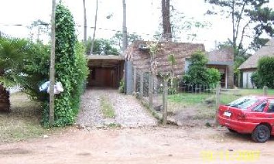 Venta de casa en Jardines de Cordoba, 4 Dormitorios, 4 Baños, cerca de los colegios