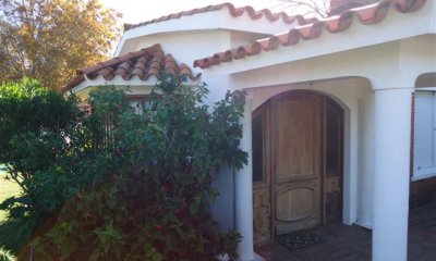 Alquiler y Venta de casa en la Mansa,  1 dormitorios, baño, patio, cerca del mar.