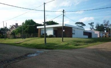 Venta en Playa Hermosa, Piriapolis, 2 Dormitorios, 540M2 tierra
