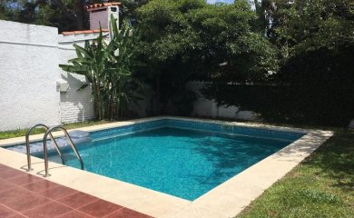 Venta y alquiler de casa en la Mansa, 6 Dormitorios, 5 baños, muy buen entorno.