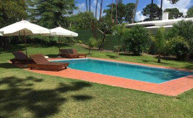 Venta y Alquiler de casa en San Rafael, 5 Dormitorios,, 5 baños, Piscina, gran chalet