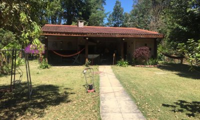 Venta y Alquiler de casa en Balneario Solis, 2 dormitorios, 3 baños.