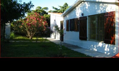 Venta de casa en San Luis, 3 dormitorios, baño, cerca del mar.