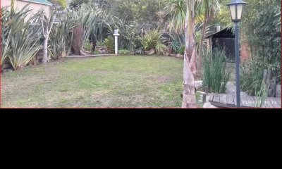 Venta y alquiler de casa en el Chorro, 2 dormitorios, baño, buen lugar para vivir cerca del mar.