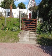 Venta de Casa en Brio Monaco,  3 dormitorios (uno en suite) y 3 baños, con amplio living comedor de 6x4, gran oportunidad en muy buena ubicación