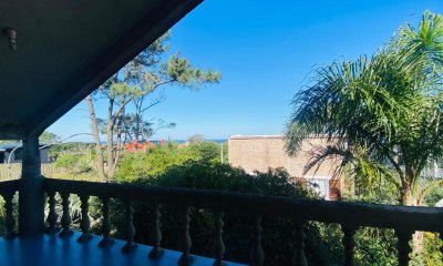 Venta y Alquiler de casa en Manantiales, 3 dormitorios, 2 baños, cerca del mar.