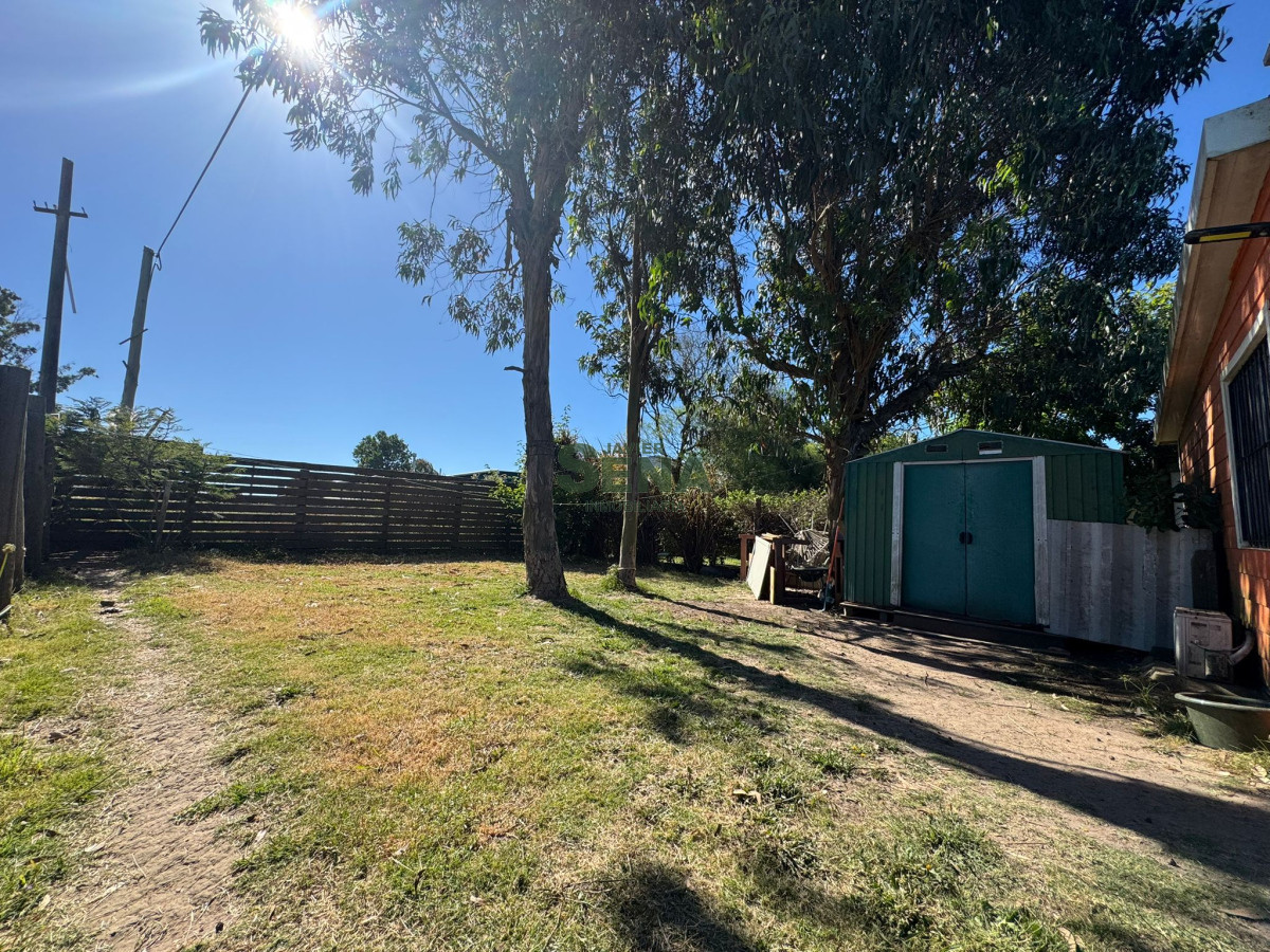 Venta de casa en el Chorro, de 2 dormitorios, baño, cerca del mar.