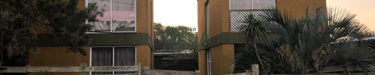 Venta de casa en la Juanita, dos casas de 2 dormitorios con baño, cerca del mar.