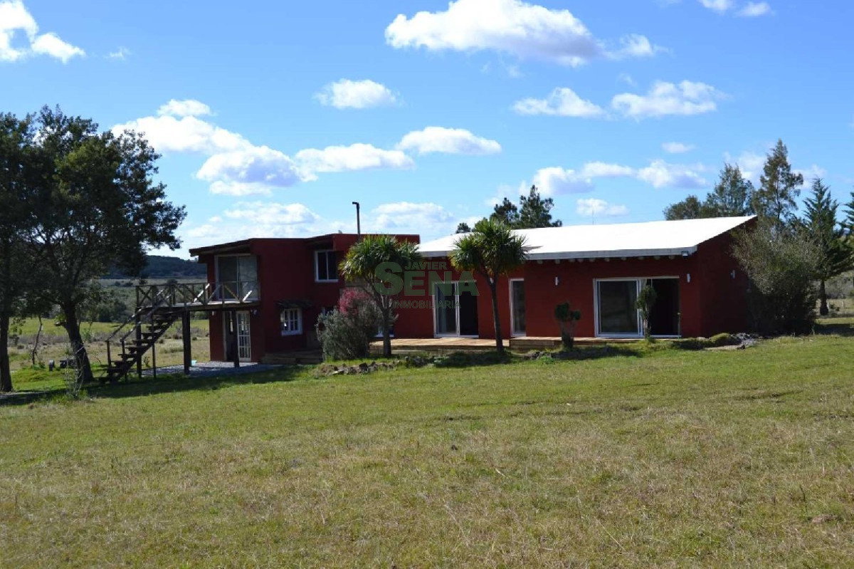 Venta de chacra en Sierra de los Caracoles, 5 has. con muy linda edificacion. - GoPunta - Portal Inmobiliario de Punta del Este - Maldonado