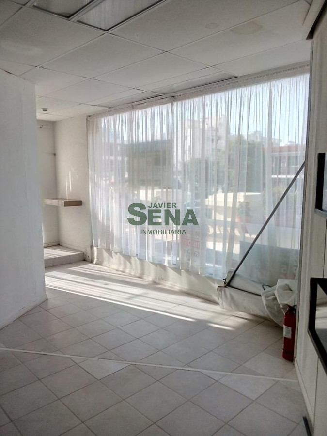Venta de local en Brava, 62 m2 con frente a la calle. - GoPunta - Portal Inmobiliario de Punta del Este - Maldonado