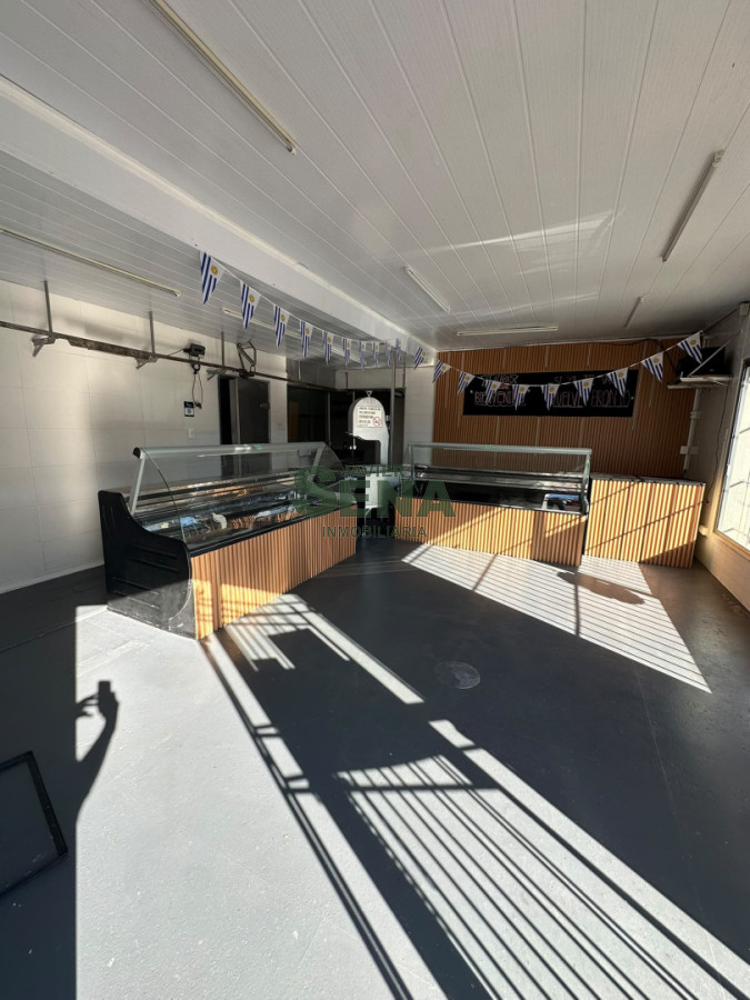 Carniceria en Venta- Pronta para Trabajar, centro de Maldonado.