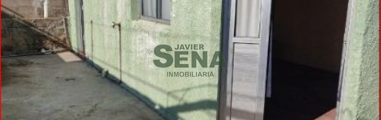 Venta de Local en camino de los Gauchos, son 2 locales en un lugar bien comercial.