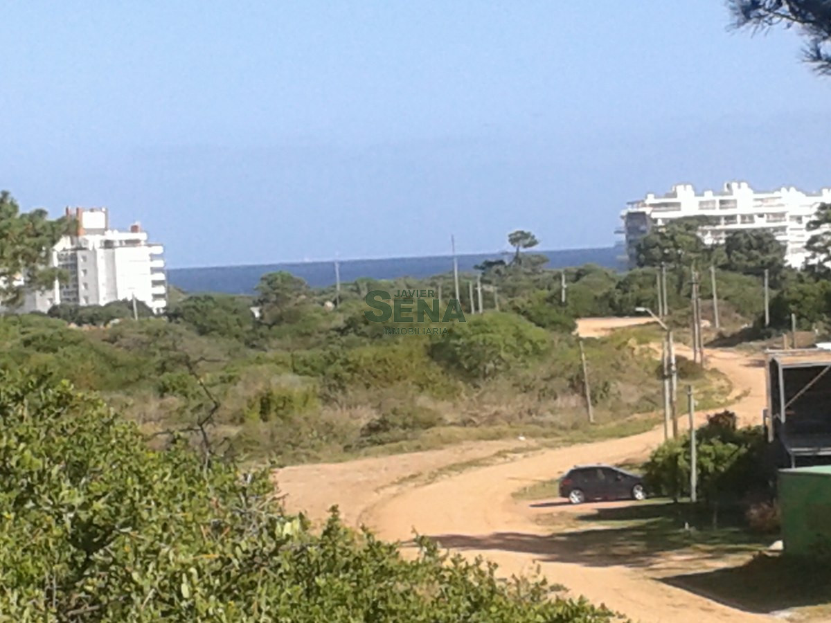 Venta de tierra Rincon del Indio, 2200M2 de tierra, 4 pisos.