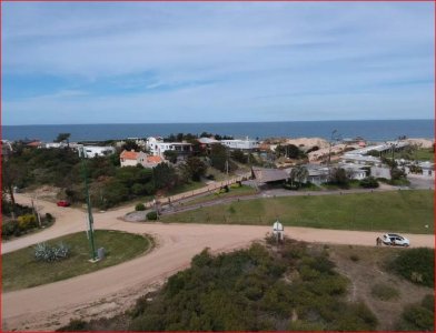 Venta de terreno, en zona de Tio Tom, 1171m2 de tierra, para construir un chalet a metros del mar.