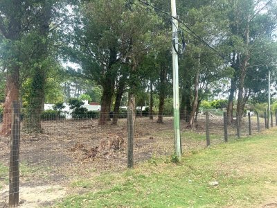 Venta terreno de más de 2300 m2, zona de playa brava.