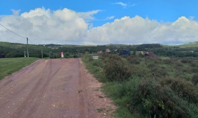 Venta de tierra en Villa serrana, 1100 m2 de tierra, linda tierra.