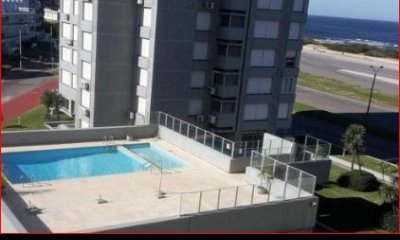 Venta y alquiler de apartamento en la brava, 1 dormitorio, baño, balcon, gran vista al mar, piscina.