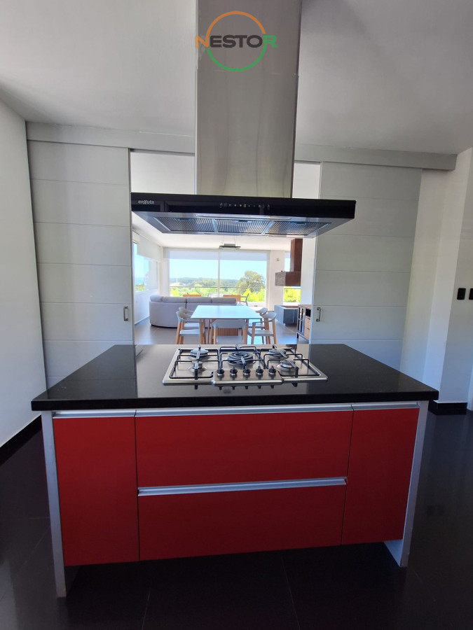 Casa ID.5935 - Venta de Casa de 3 dormitorios en Punta Ballena con vista al Mar