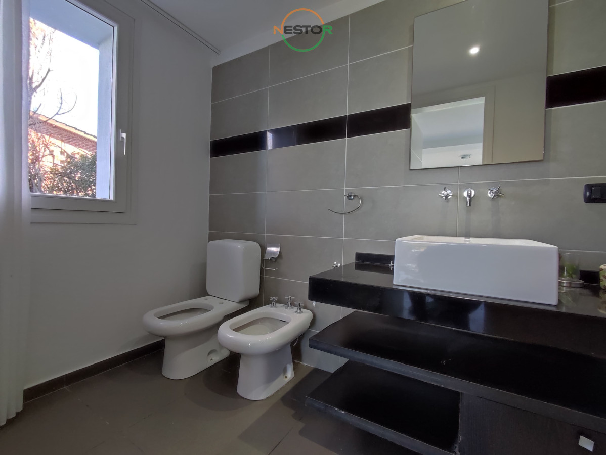Casa ID.5935 - Venta de Casa de 3 dormitorios en Punta Ballena con vista al Mar