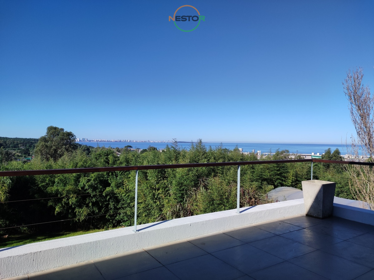 Casa ID.5935 - Venta de Casa de 3 dormitorios en Punta Ballena con vista al Mar