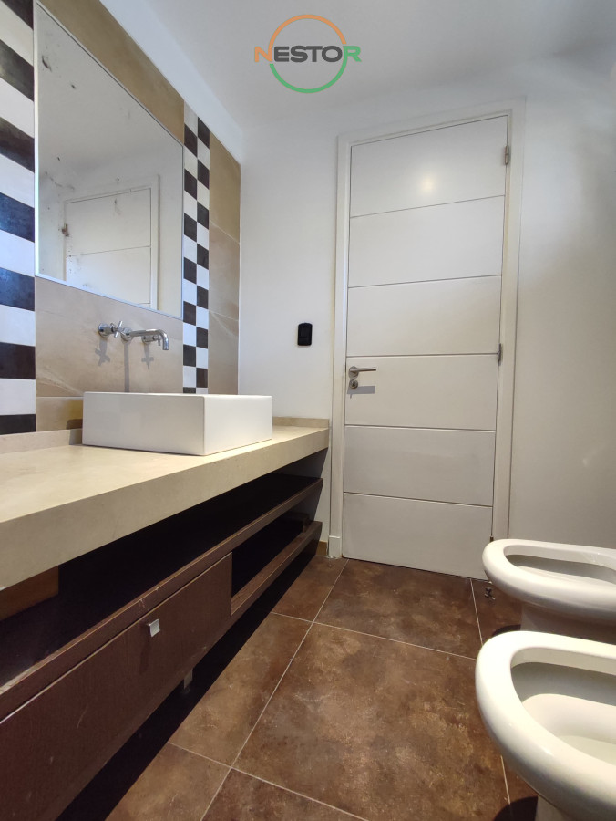 Casa ID.5935 - Venta de Casa de 3 dormitorios en Punta Ballena con vista al Mar