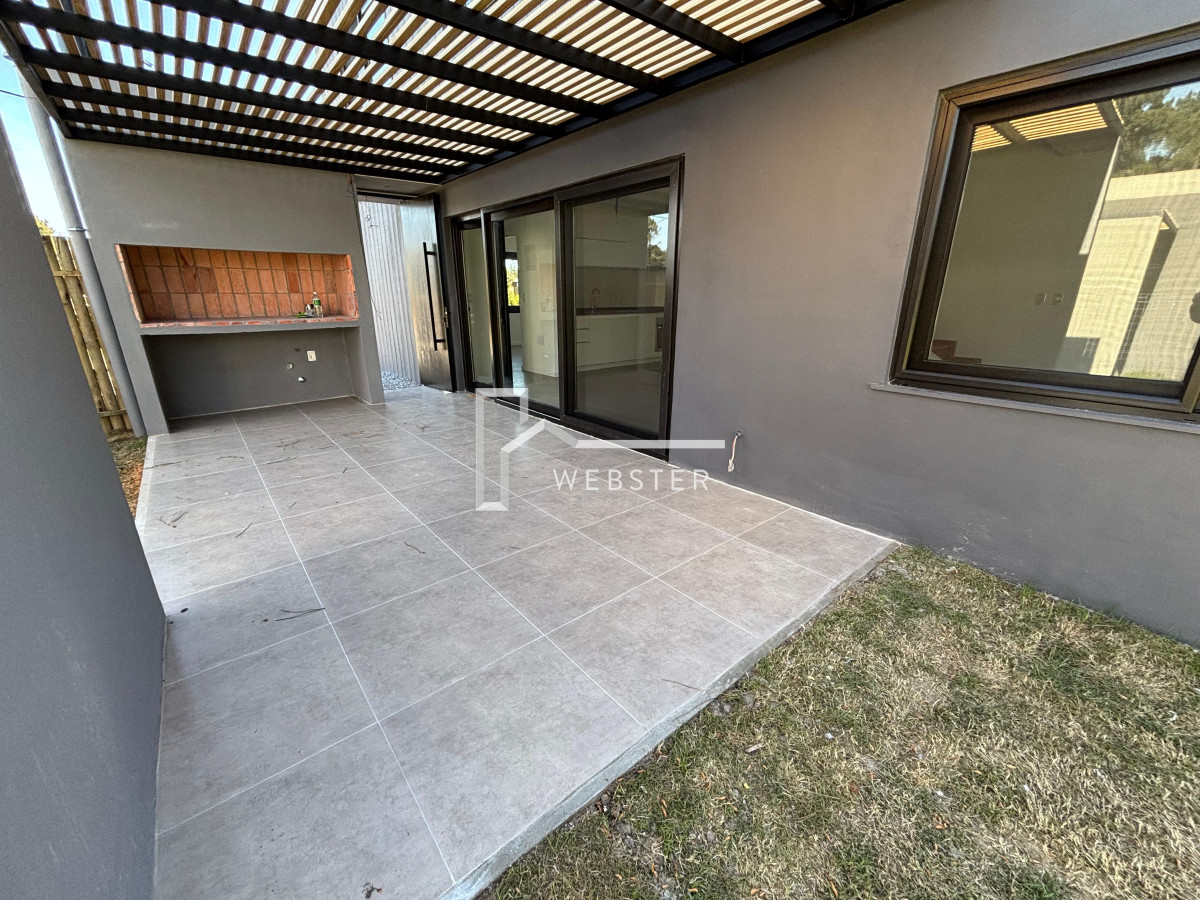 Casa ID.2288 - Casa 3 Dormitorios en Venta en Parque Burnett