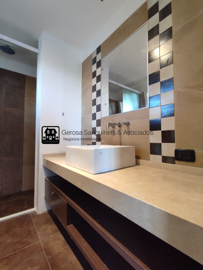Casa ID.1822 - Casa con excelente vista a la bahia, en Punta Ballena