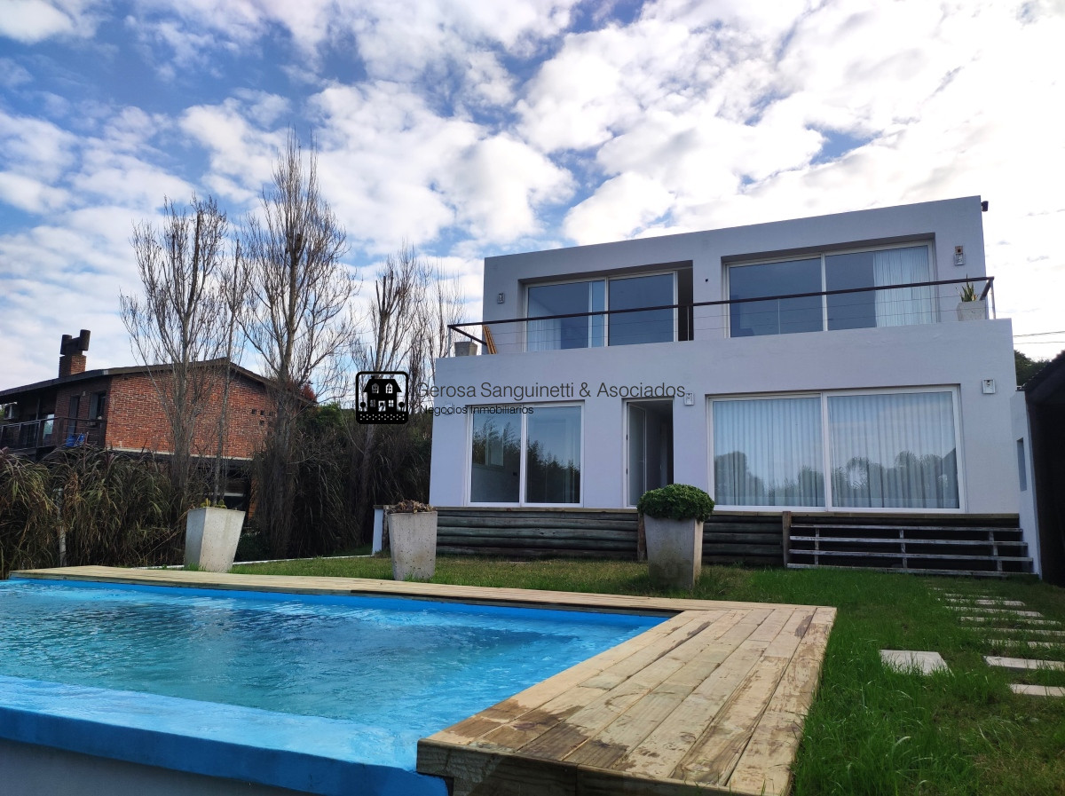 Casa ID.1822 - Casa con excelente vista a la bahia, en Punta Ballena