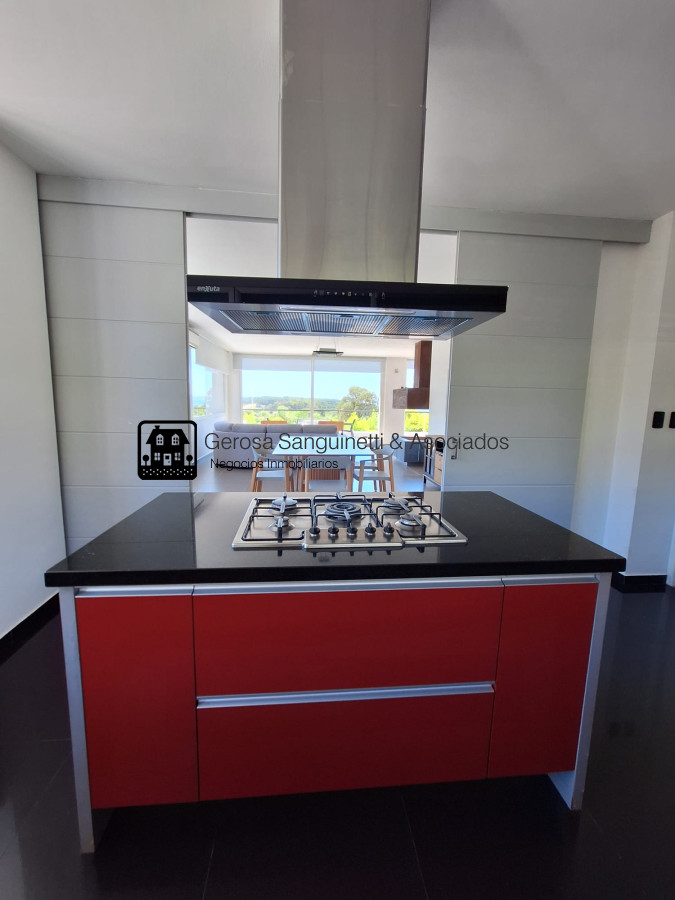 Casa ID.1822 - Casa con excelente vista a la bahia, en Punta Ballena
