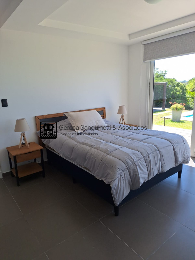 Casa ID.1822 - Casa con excelente vista a la bahia, en Punta Ballena