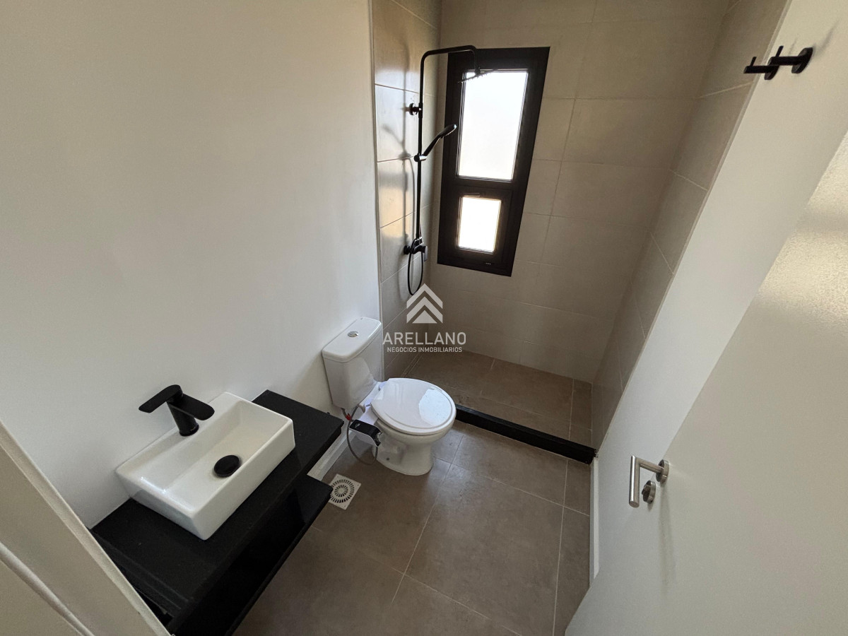 Casa ID.4666 - Casa 3 Dormitorios en Venta en Parque Burnett