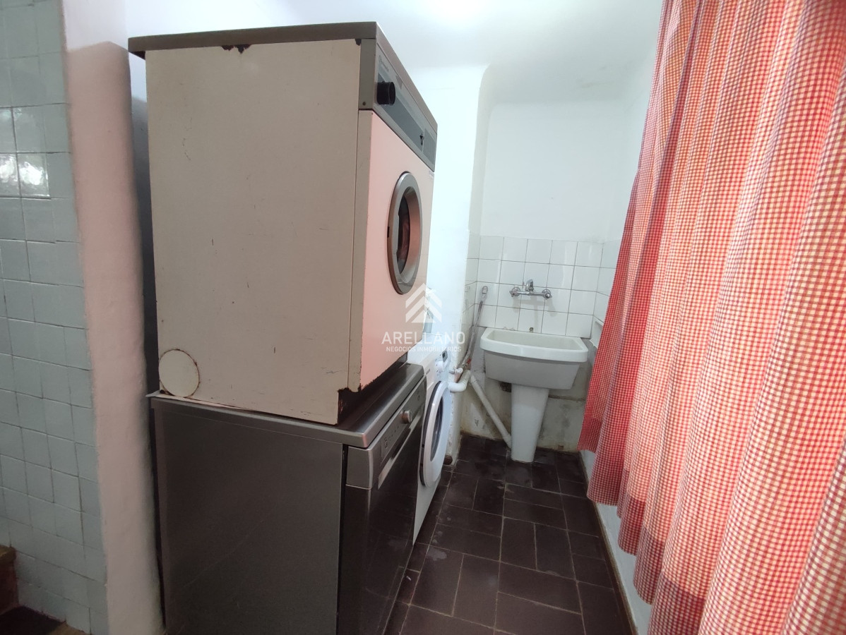 Casa ID.2618 - Venta de Casa con 4 Dormitorios en Mansa cerca del Mar