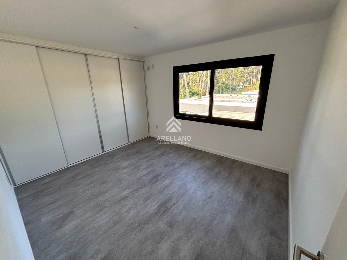 Casa ID.4666 - Casa 3 Dormitorios en Venta en Parque Burnett