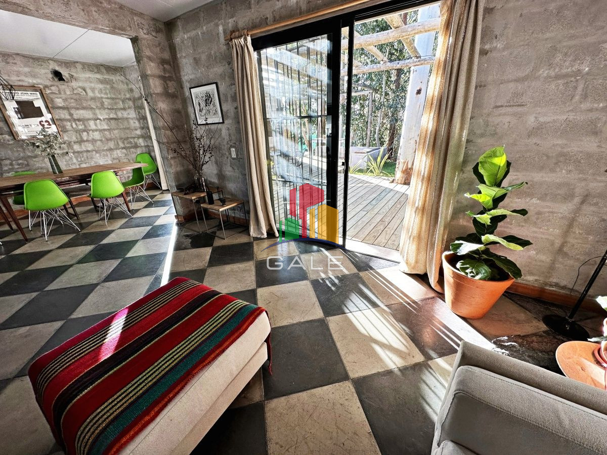 Casa ID.3453 - Alquiler anual casa de 3 dormitorios en parque burnett 