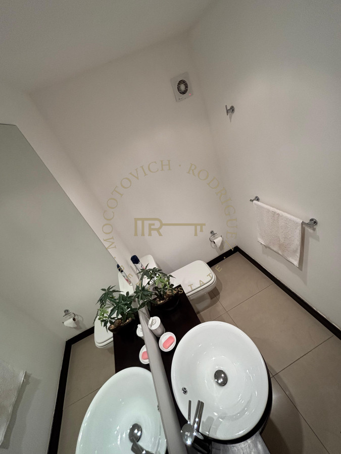 Apartamento ID.2225 - Venta de Apartamento de 3 dormitorios en la Brava Punta del Este