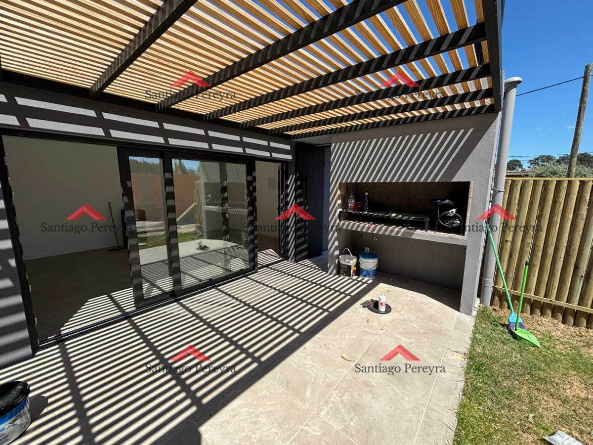 Casa ID.17010 - Casa 2 dormitorios en Venta en Parque Burnett