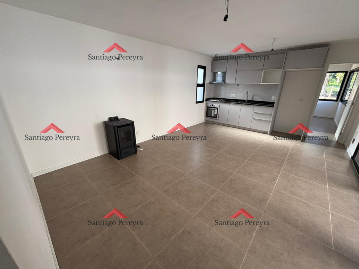 Casa ID.17010 - Casa 2 dormitorios en Venta en Parque Burnett