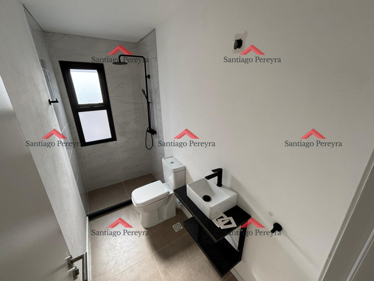 Casa ID.17010 - Casa 2 dormitorios en Venta en Parque Burnett