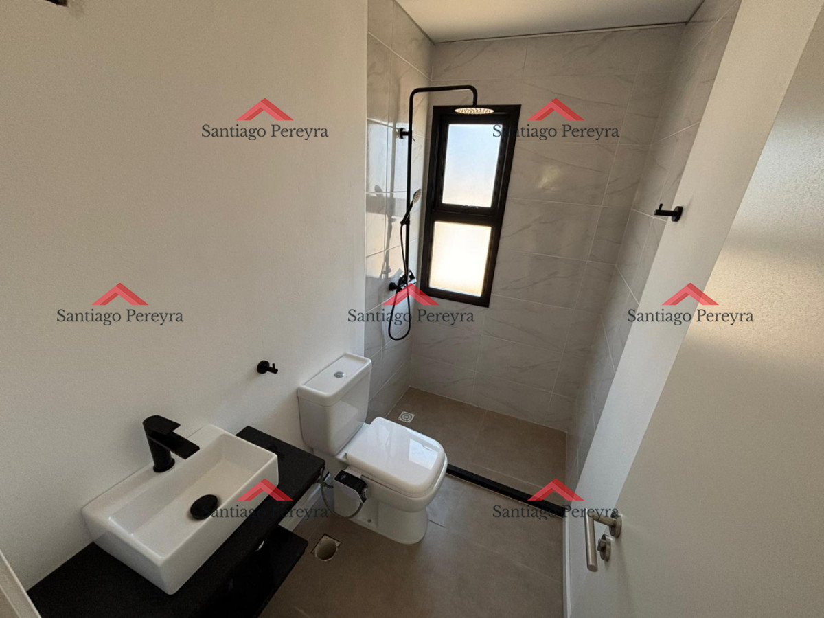 Casa ID.17010 - Casa 2 dormitorios en Venta en Parque Burnett